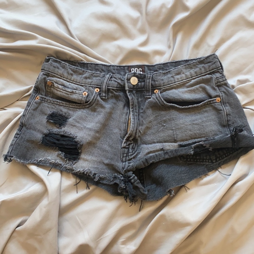 BDG Urban Outfitter Essential Mid-Rise Shorts